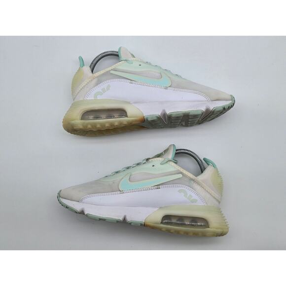 Nike Air Max 2090 Shoes Womens Size 8.5 Light Dew Pale Green Athletic Running - Picture 3 of 9